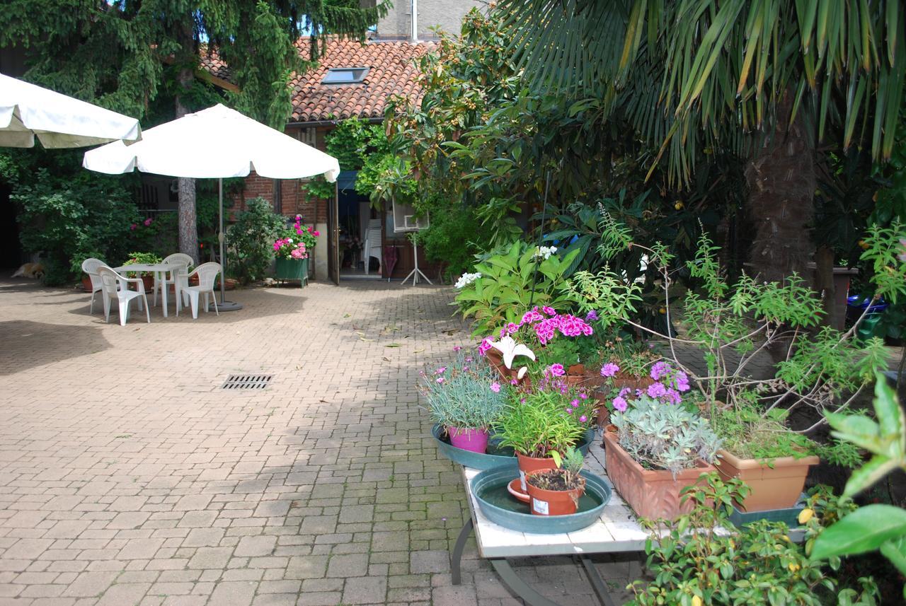 La Curandera Bed and Breakfast Rosta Exteriör bild